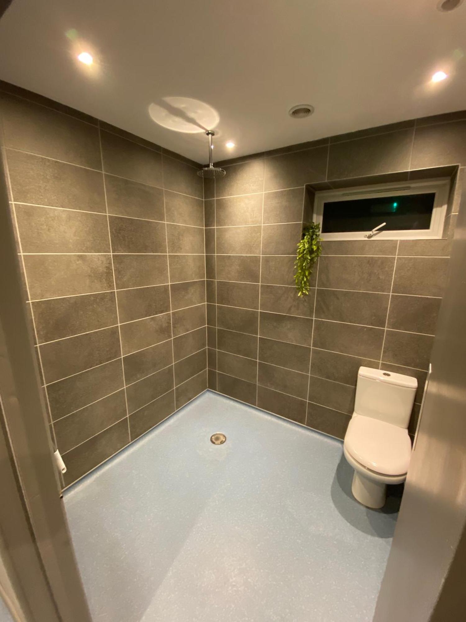 Unique Sheperds Hut Private Hot Tub, Ensuite & Kitchenette Clodock Exteriér fotografie