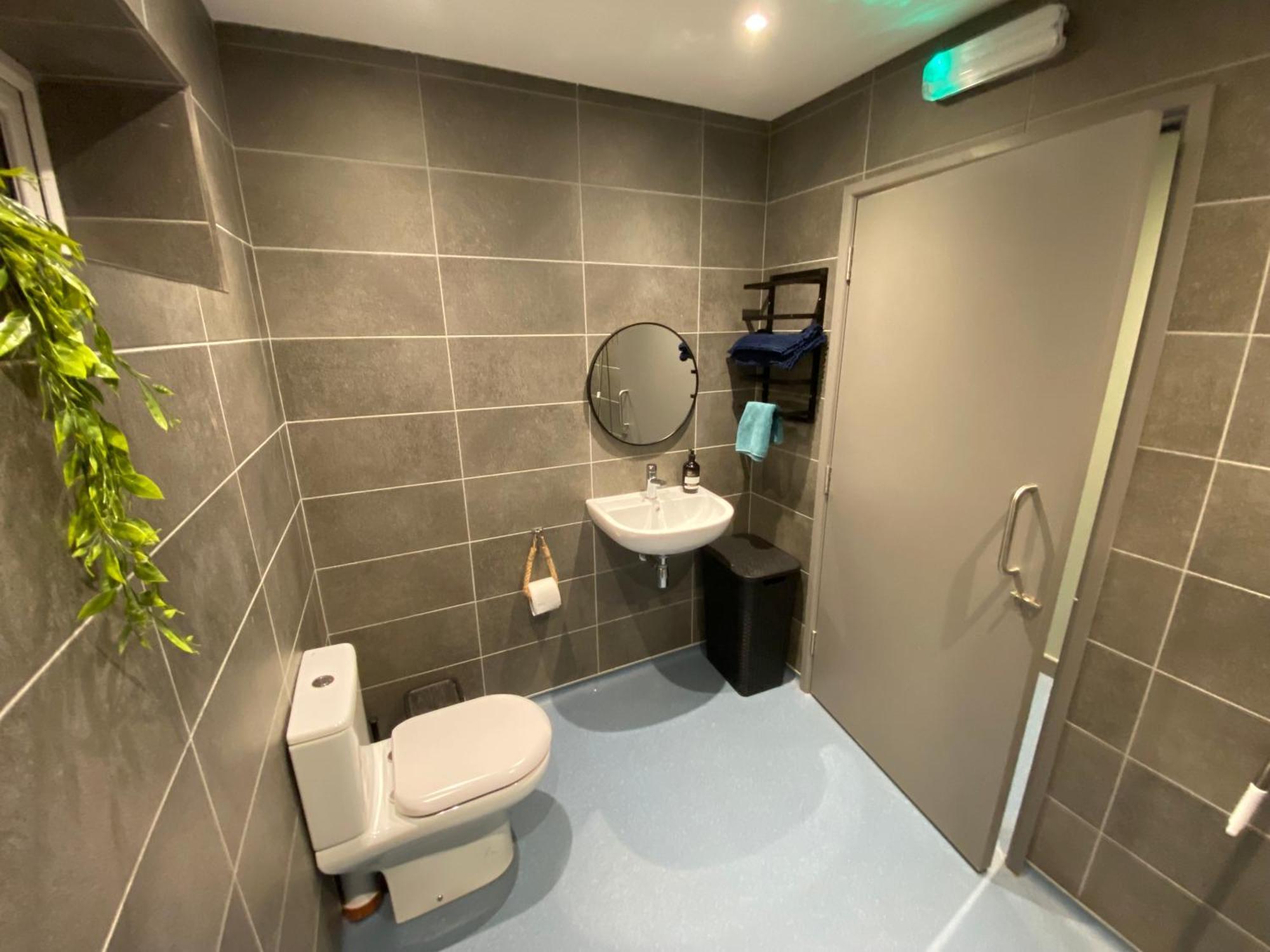 Unique Sheperds Hut Private Hot Tub, Ensuite & Kitchenette Clodock Exteriér fotografie